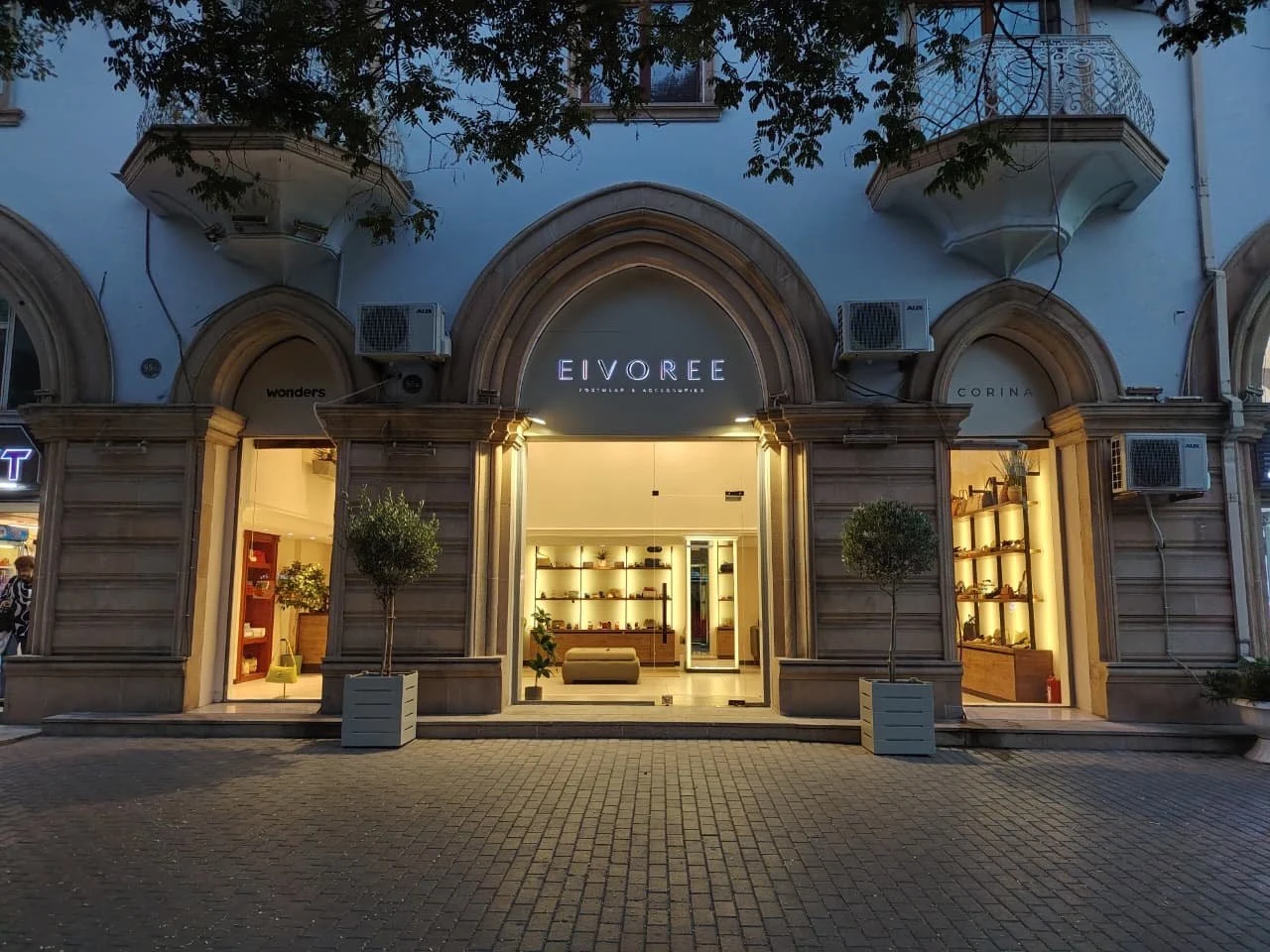 Eivoree storefront