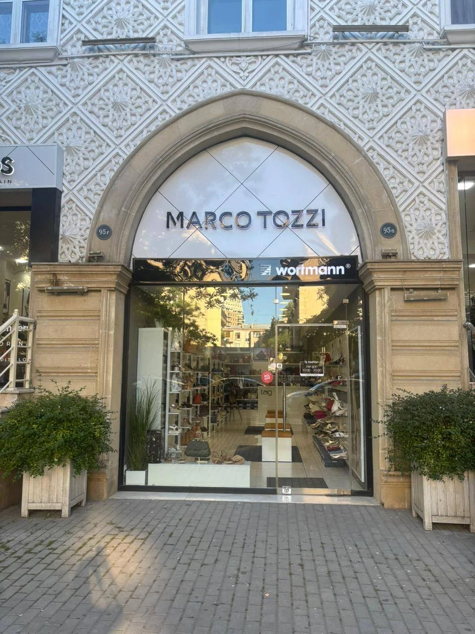 Marco Tozzi H. Cavid storefront